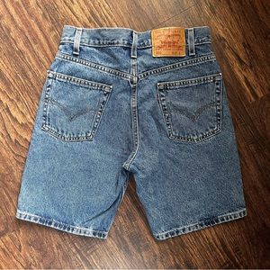 Levi’s Vintage Medium Wash 505 Dad Jean Shorts